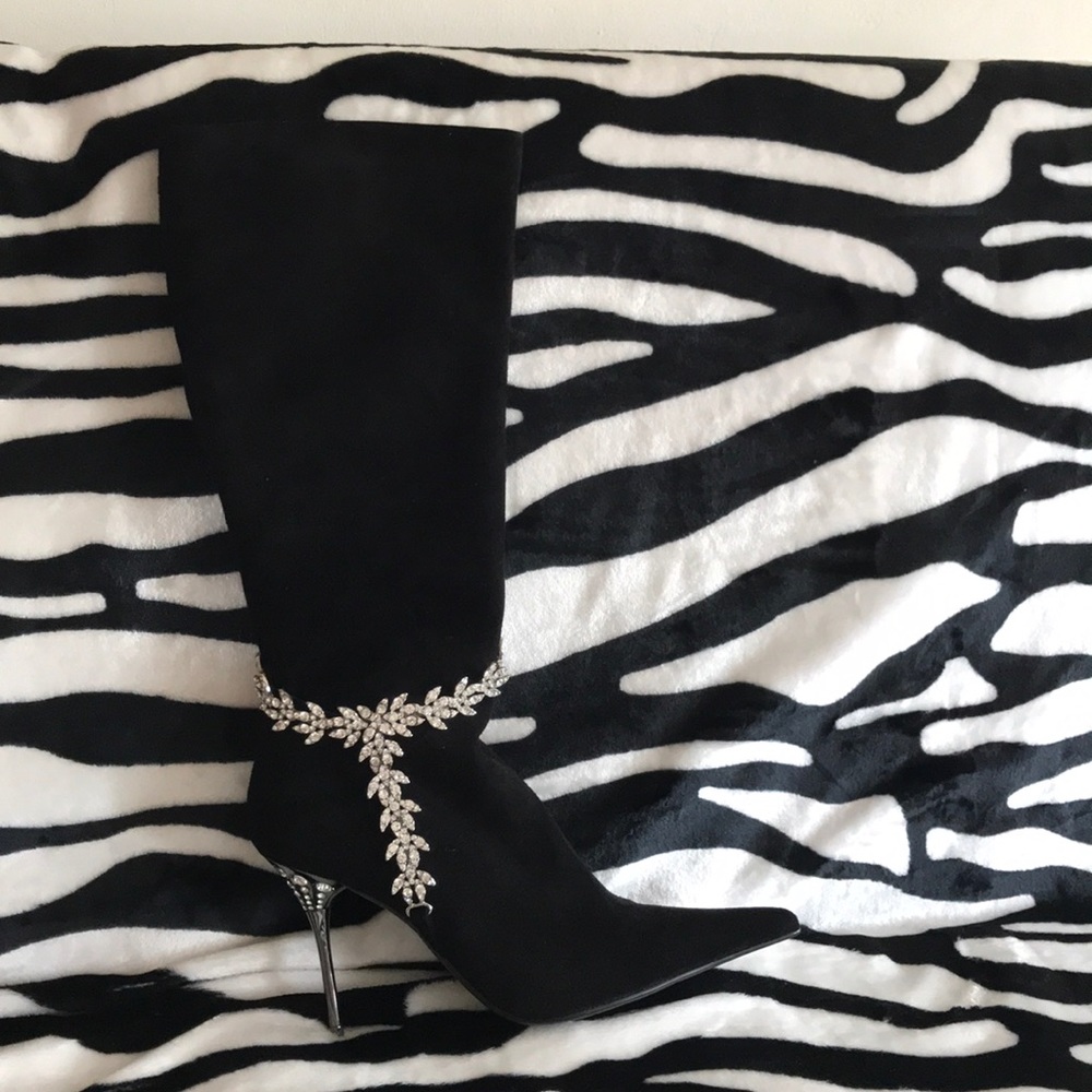 NWB. Boots